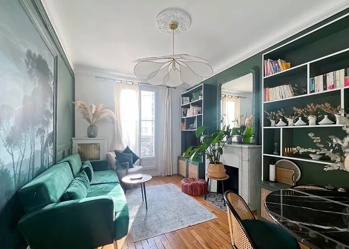 Appartamento Renewed And Well-decorated In 12th